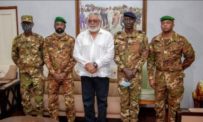 Accra: Rawlings reçoit les putschistes du Mali