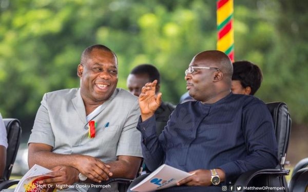 Elections 2024 au Ghana: Bawumia choisit Opoku Prempeh comme Vice ...